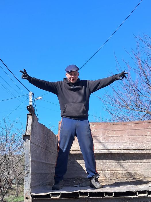 Сипучі матеріали , вивіз сміття , навоз , дрова, все що треба