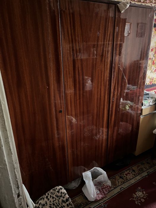 Меблі можливо хтось потребує