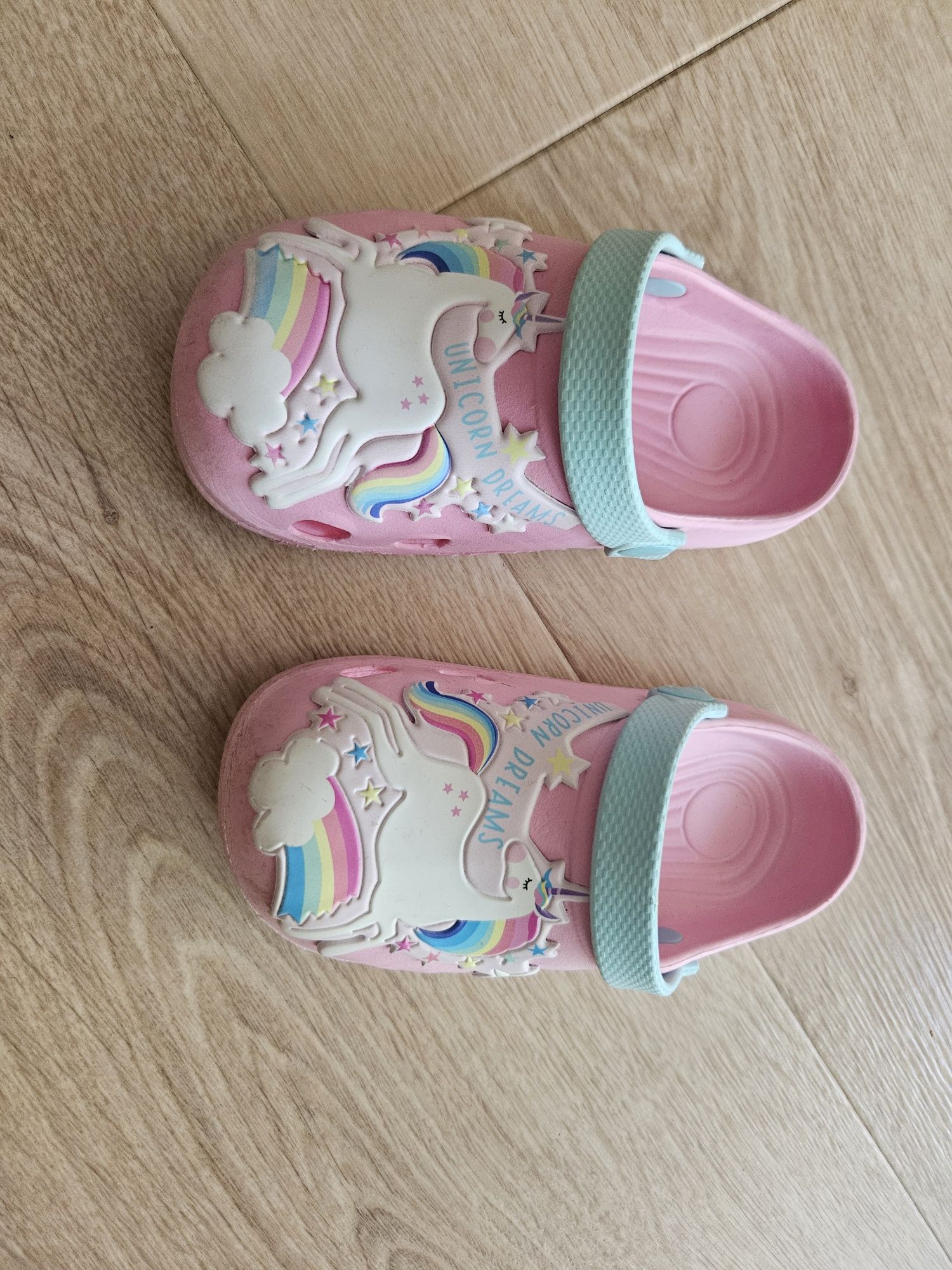 Chodaki klapki kąpielowe deichmann r.28