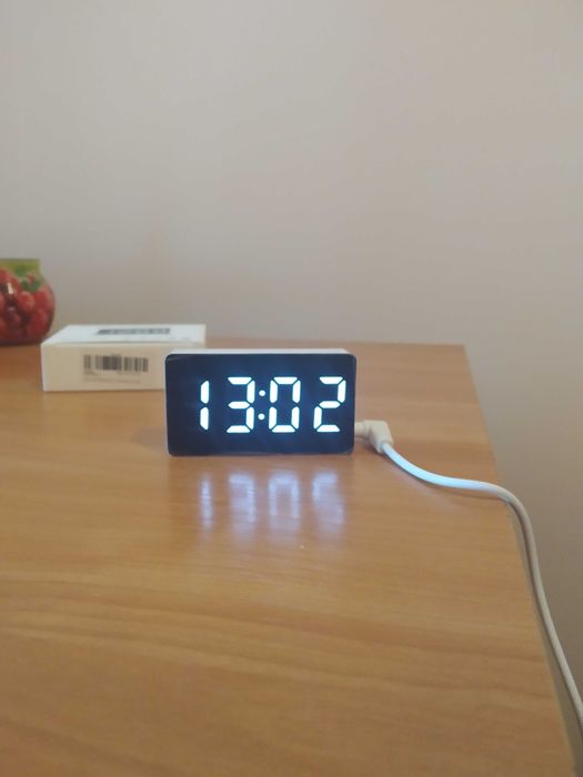 ГОДИННИК настільний (будильник + температура) USB (батарейка +)