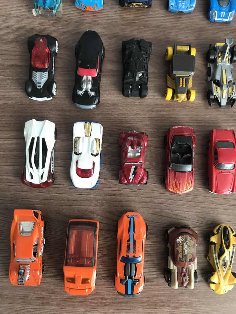 Машинки Hot Wheels