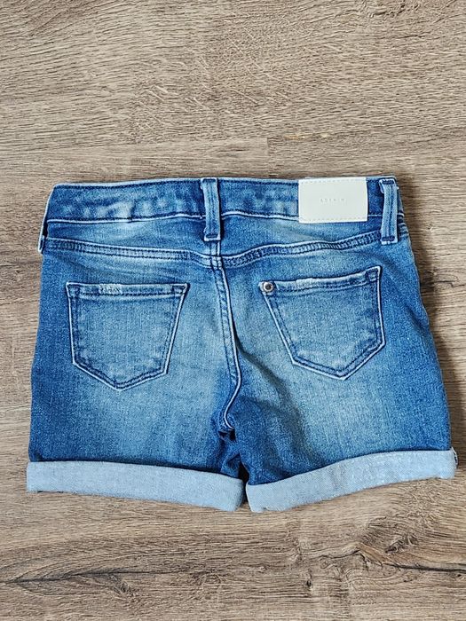 Шорты джинсовые для девочки шорти H&M 4-5 лет