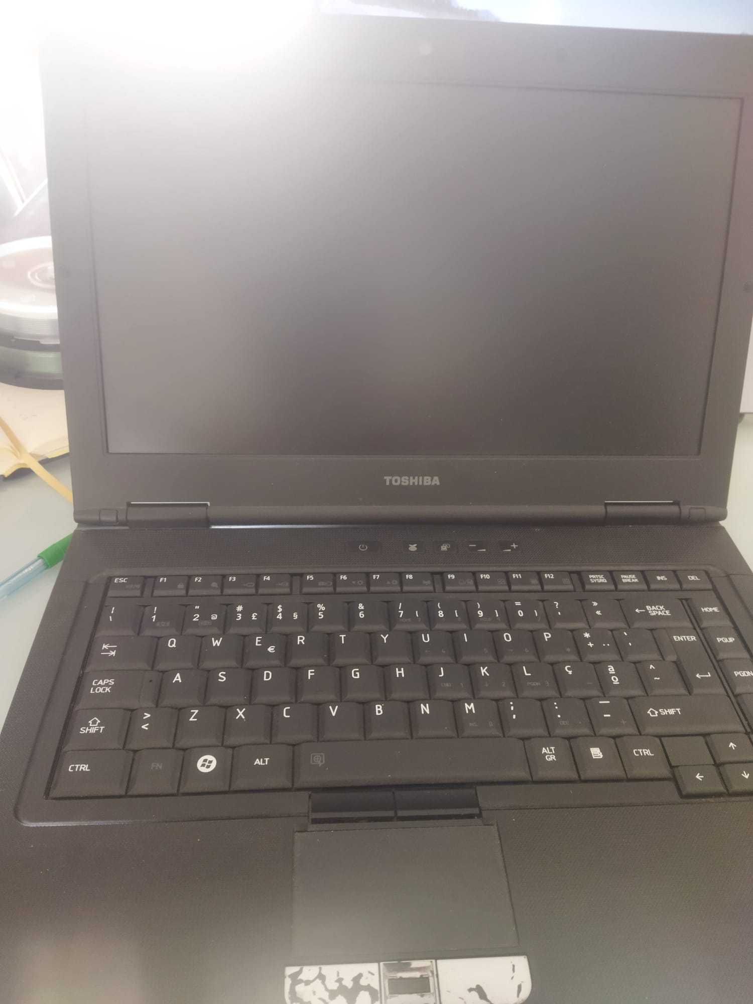 Portátil para peças TOSHIBA TECRA M11-15W