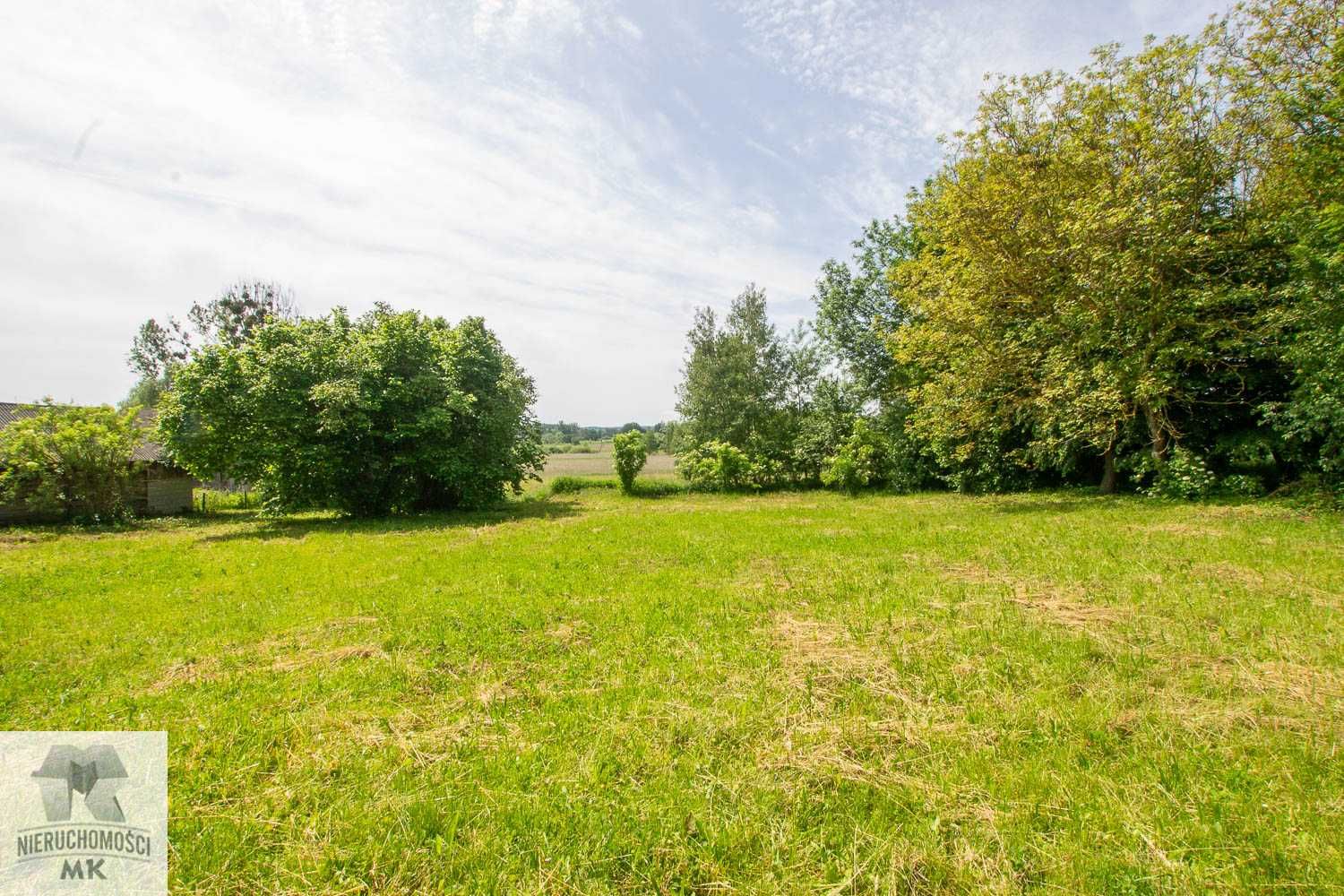 Siedlisko z drewnianym domem Lipina Nowa 22 gm. Skierbieszów