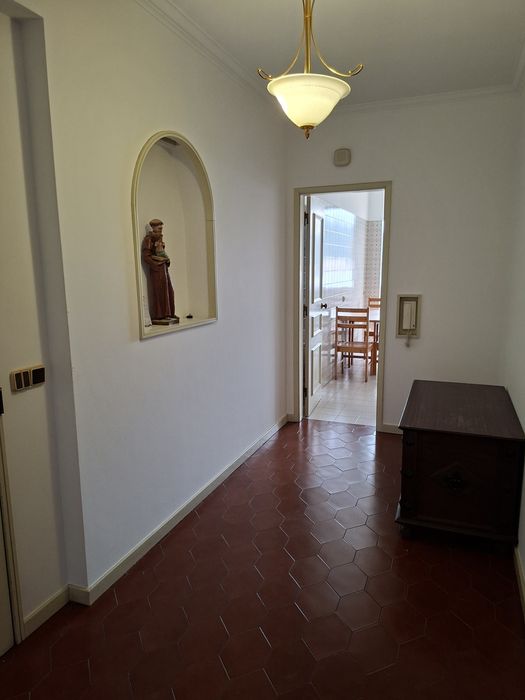 Arrenda-se apartamento t3- Coimbra