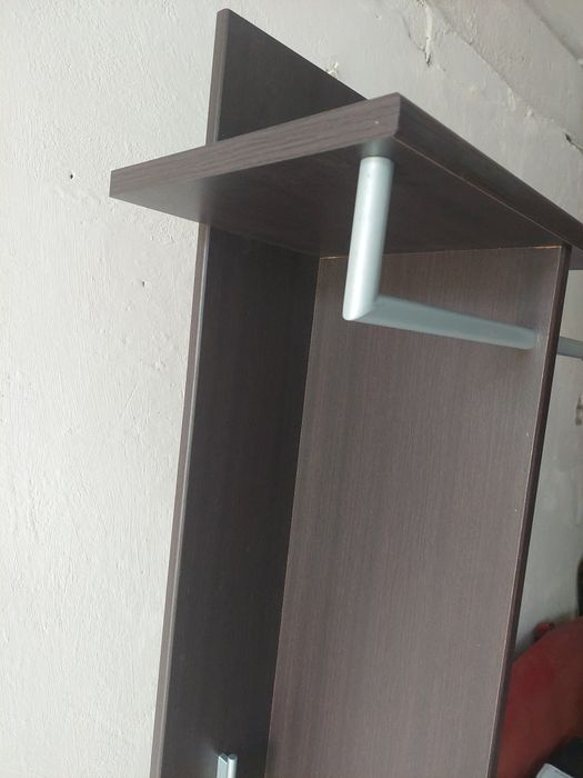 Nowy zestaw mebli słupek i szafka na buty