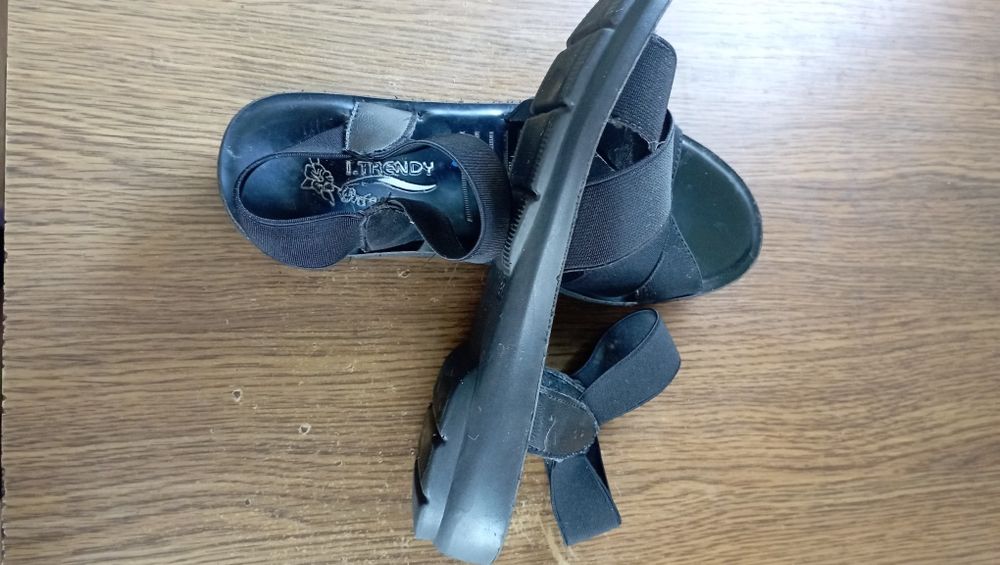 Босоножки женские