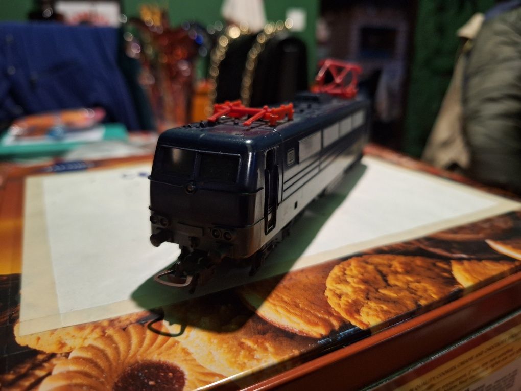 Locomotiva comboio HO lima