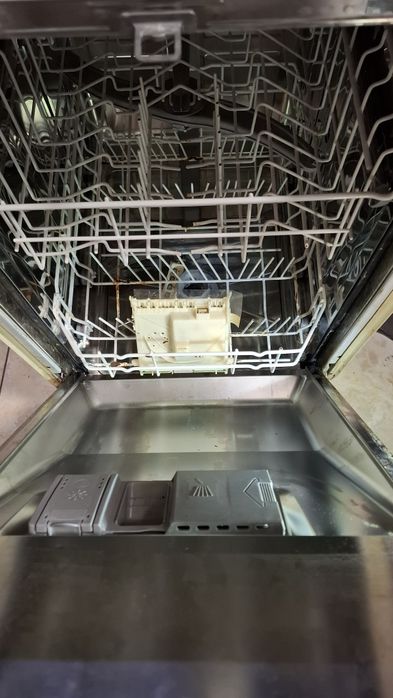 Посудомийка на запчастини. ВІДДАМ