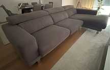 Sofa Cinzento Escuro con Chaise Long