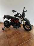oryginalny motor Aprilia dla dzieci, miękkie koła, MOCNA WERSJA