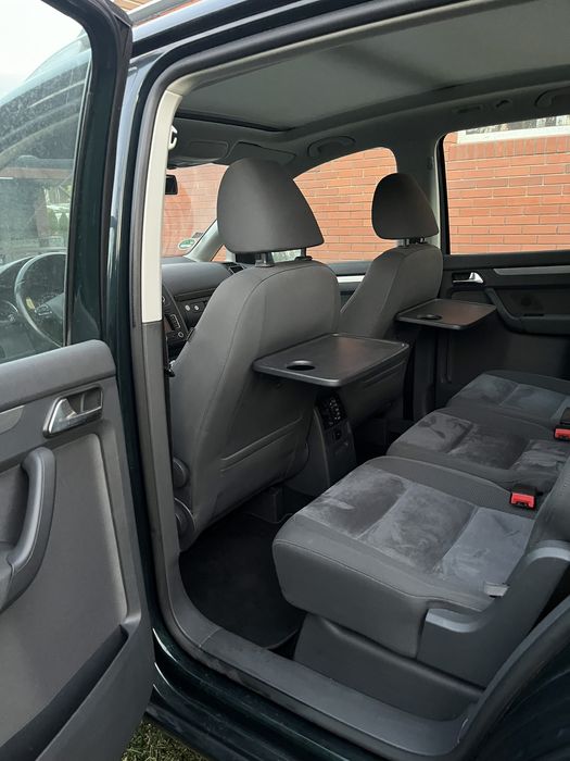 VW Touran 2.0 TDI ціна 10700$ 103kw 2011р механіка 6-ст