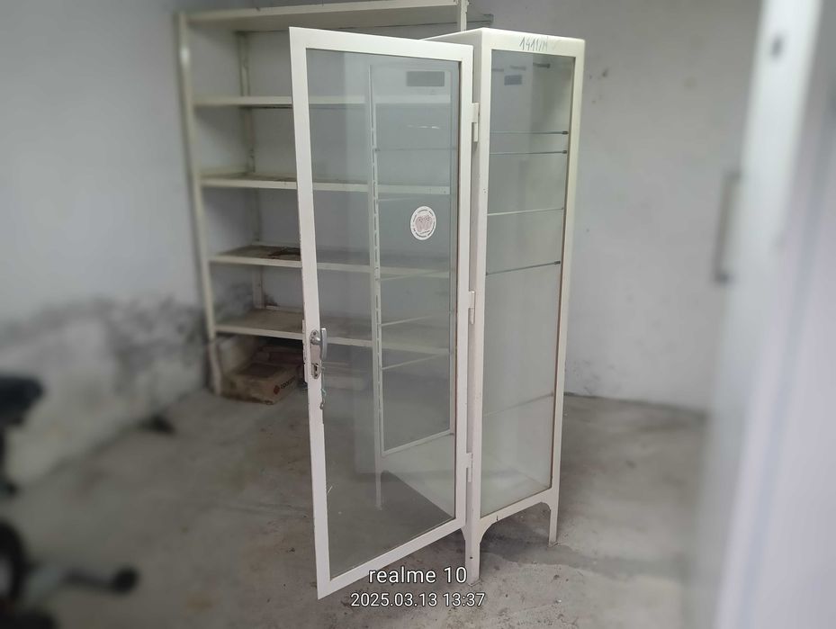 Stara szafa lekarska typ X-90 METALMED zabytek / antyk / PRL