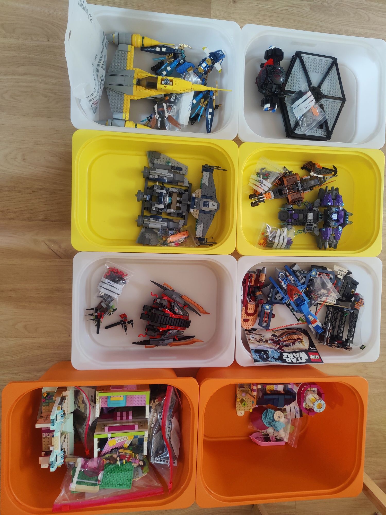 Lote de modelos LEGO incompletos