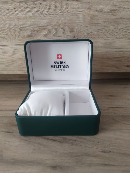 Swiss military pudełko