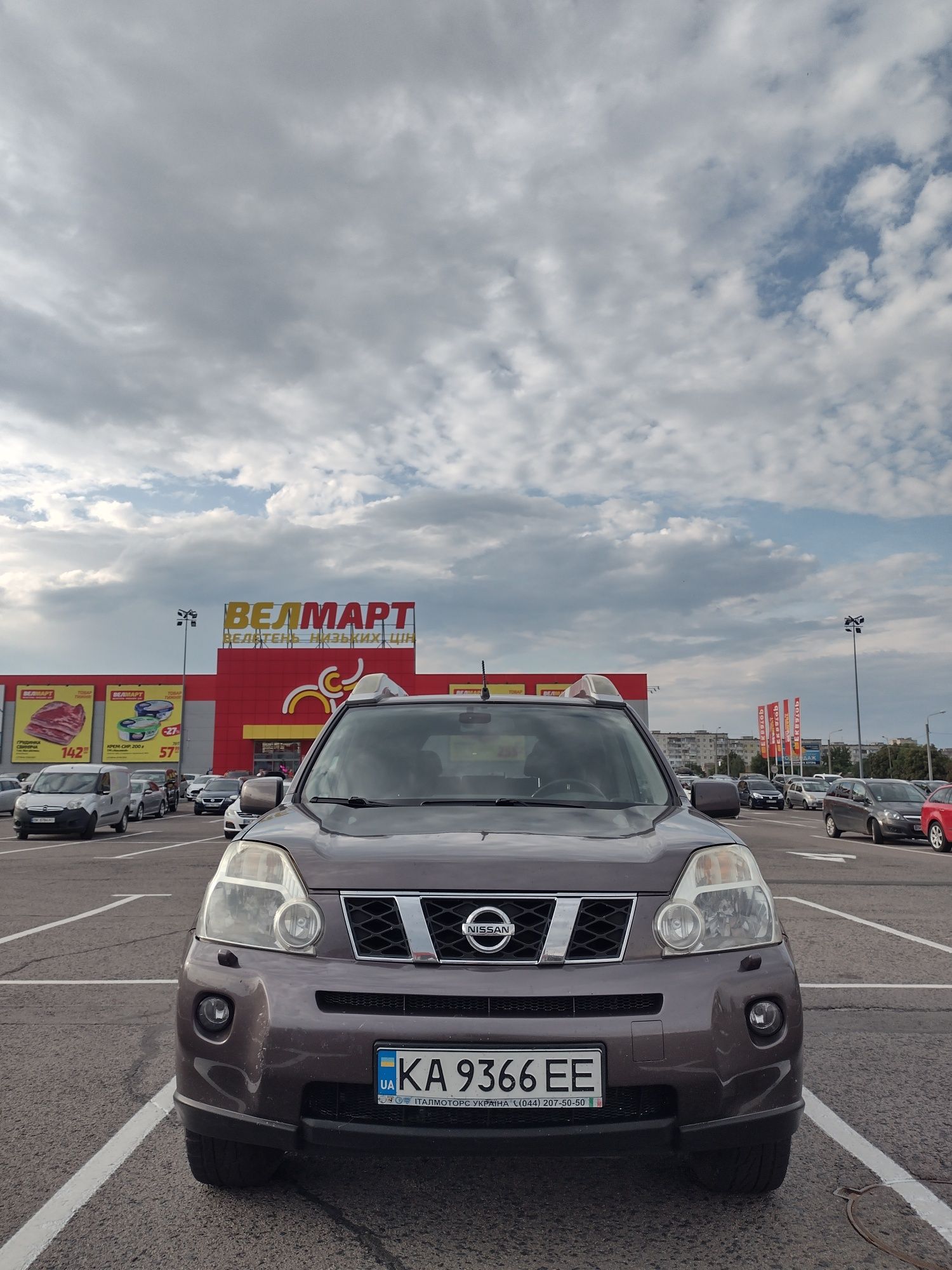 Продам NISSAN x-trail 2.5 газ/бензин