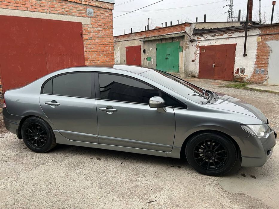 Продам Honda Civic 4d