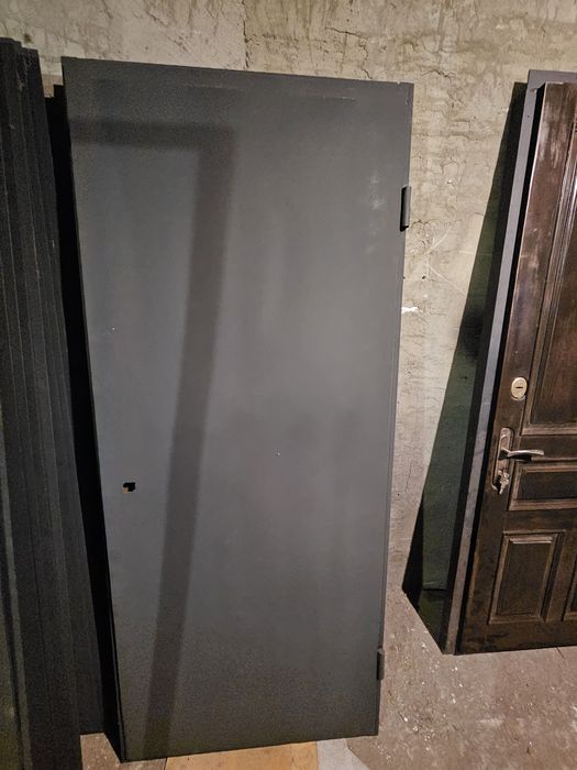 Двери технические дом квартира сарая кладовая тех помещения