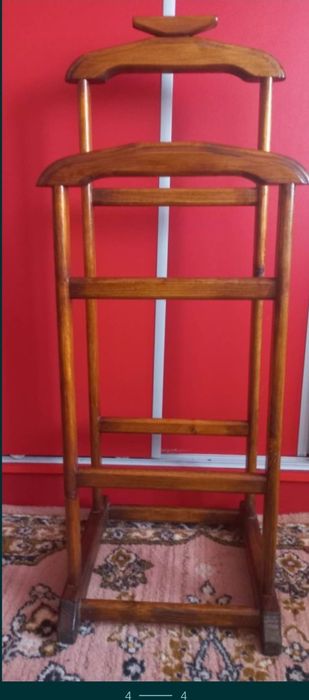 Вішалка для одежи