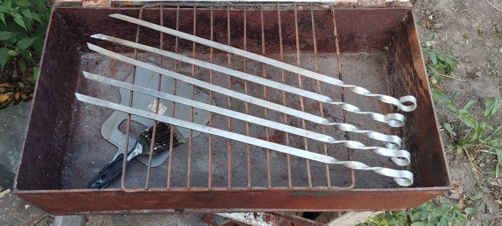 Мангал з кришкою для барбекю+шампури