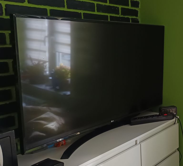 Sprzedam telewizor 49"