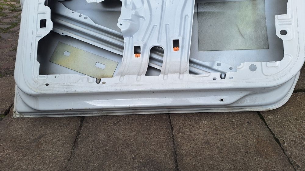 Drzwi prawe Seat Ibiza 4 6J kolor LB9A biały 3D