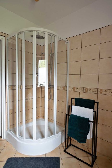 Domek letniskowy nad rzeką weekend noclegi Jura jacuzzi WOLNY WRZESIEŃ