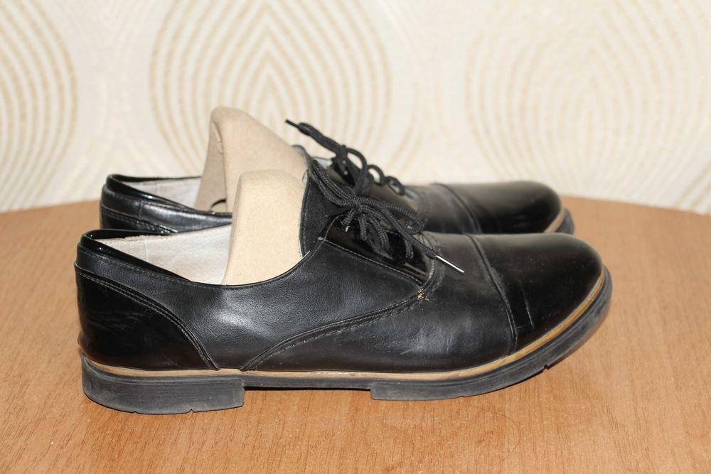 Туфлі жіночі шкіpа 40 p