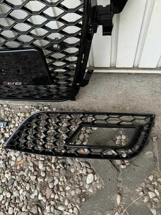 Grill, atrapa plaster miodu Audi a4 b8 polift (12-15)