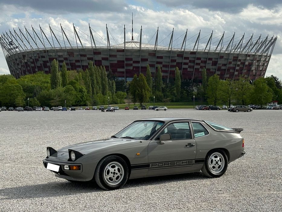 Porsche 924 Porsche 924 (1981) – klasyk po pełnej renowacji