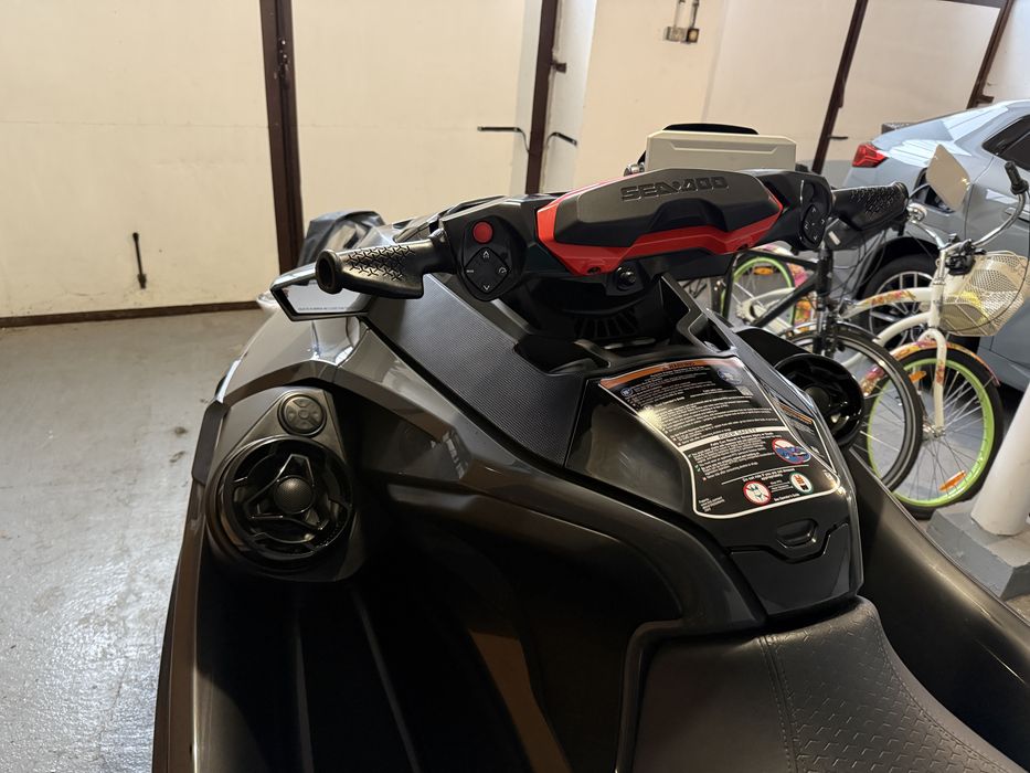 Skuter wodny BRP SeaDoo RXT X-RS 300