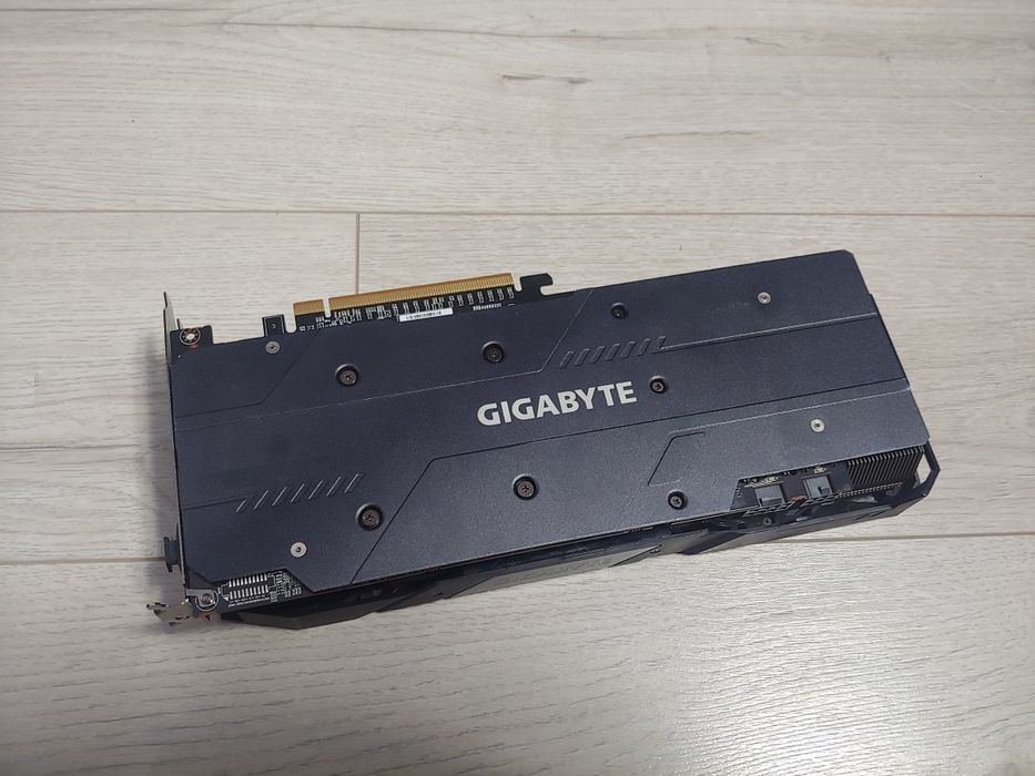 Rx 5700 XT Gigabyte відеокарта