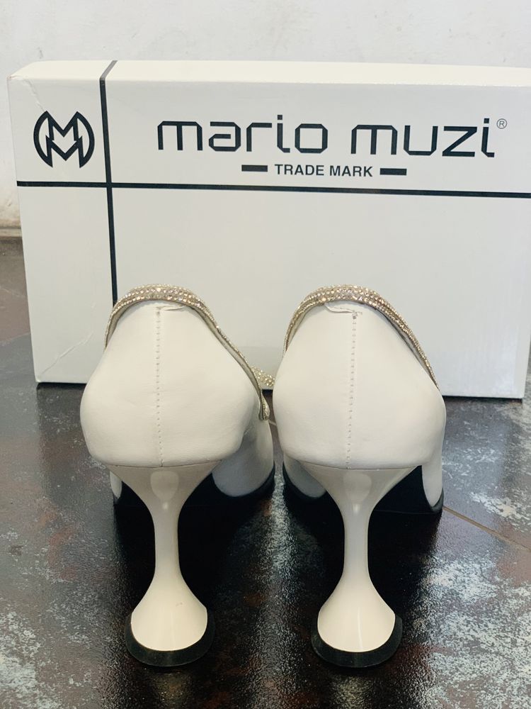 Туфлі білі жіночі Mario Muzi 39 розмір