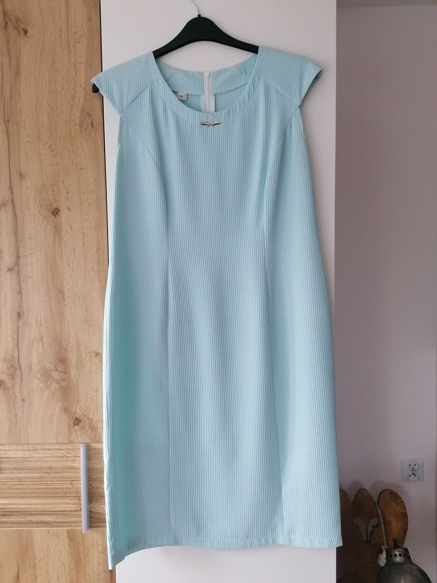 Elegancka sukienka niebieska błękitna pastelowa wesele komunia 44/46