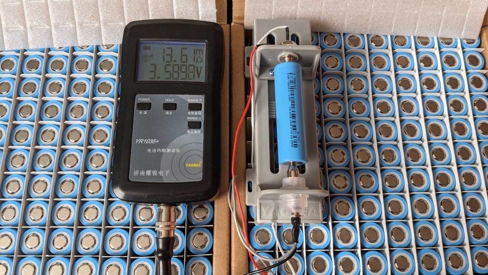 Новий високотоковий акумулятор DMEGC 18650 25P — клас А, 2500mAh, 20A