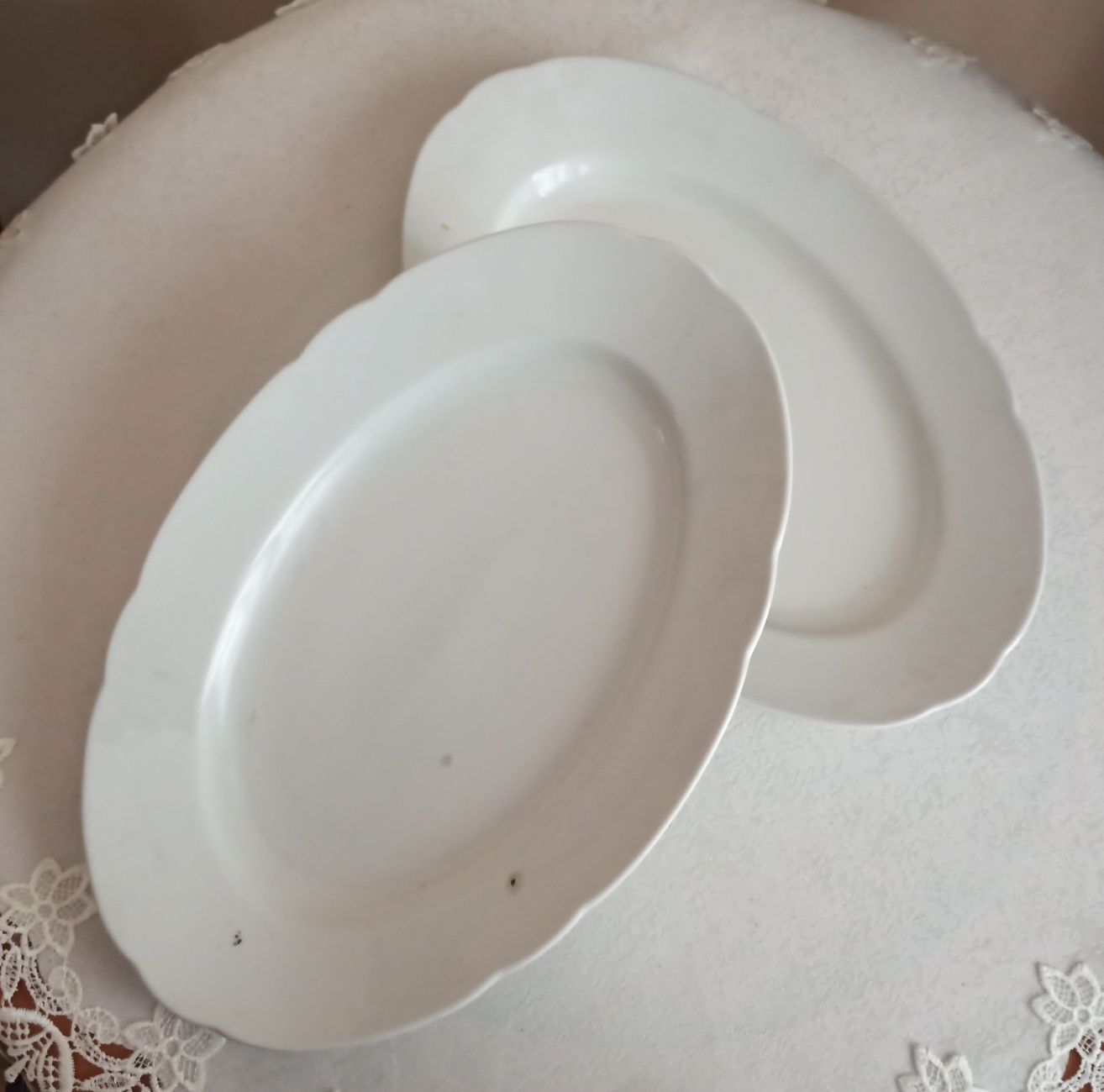 Talerz półmisek w truskawki porcelana Wałbrzych