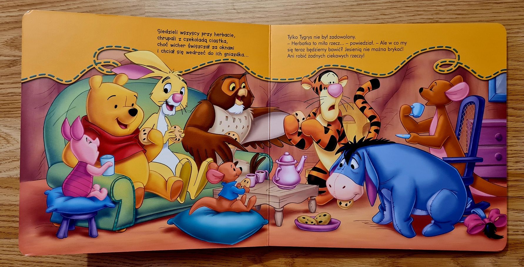 Disney Kubuś Puchatek 4 książki książeczka książka 4 pory roku