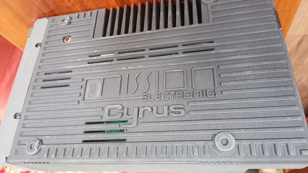 Amplificador Mission Cyrus II