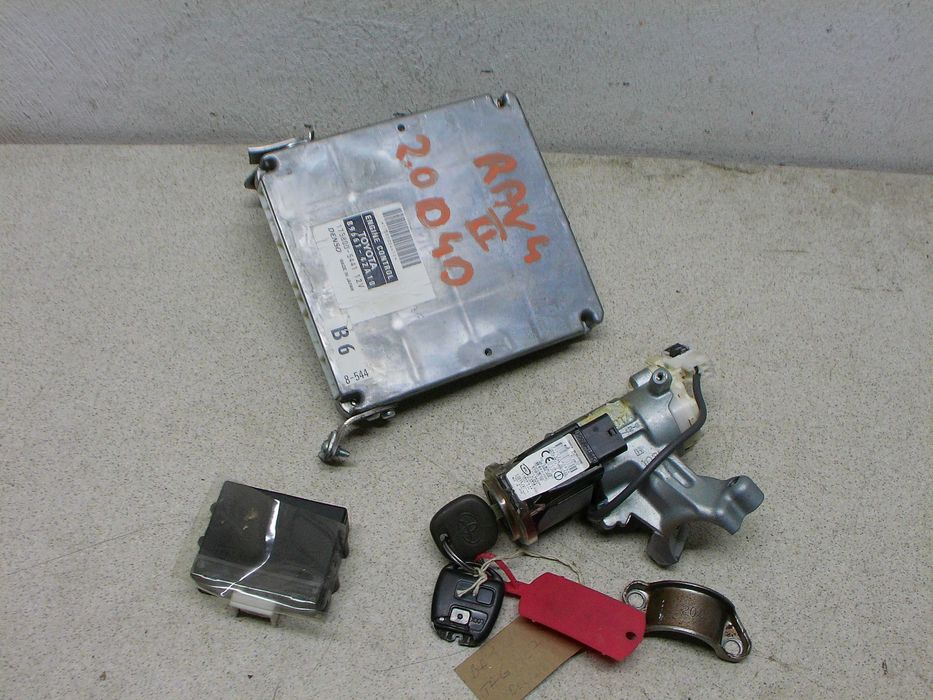Toyota rav4 II 00-05 2.0 D4D komputer stacyjka immo zestaw startowy
