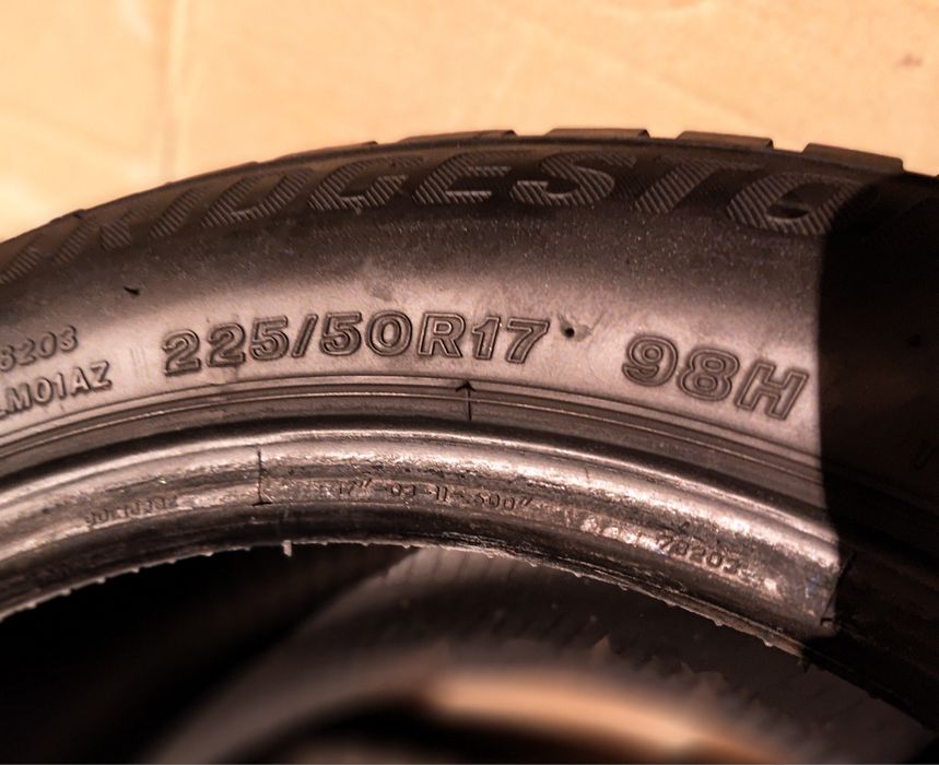 Opony zimowe 225×50×17