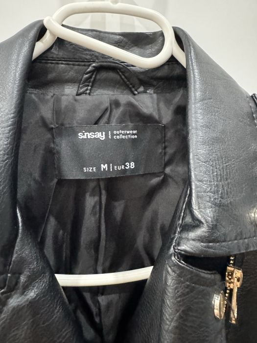 Kurtka czarna ramoneska Sinsay M