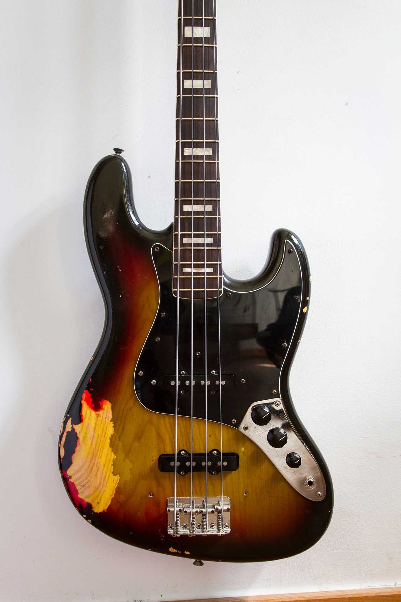 1976 Fender Jazz Bass sunburst CBS bloki