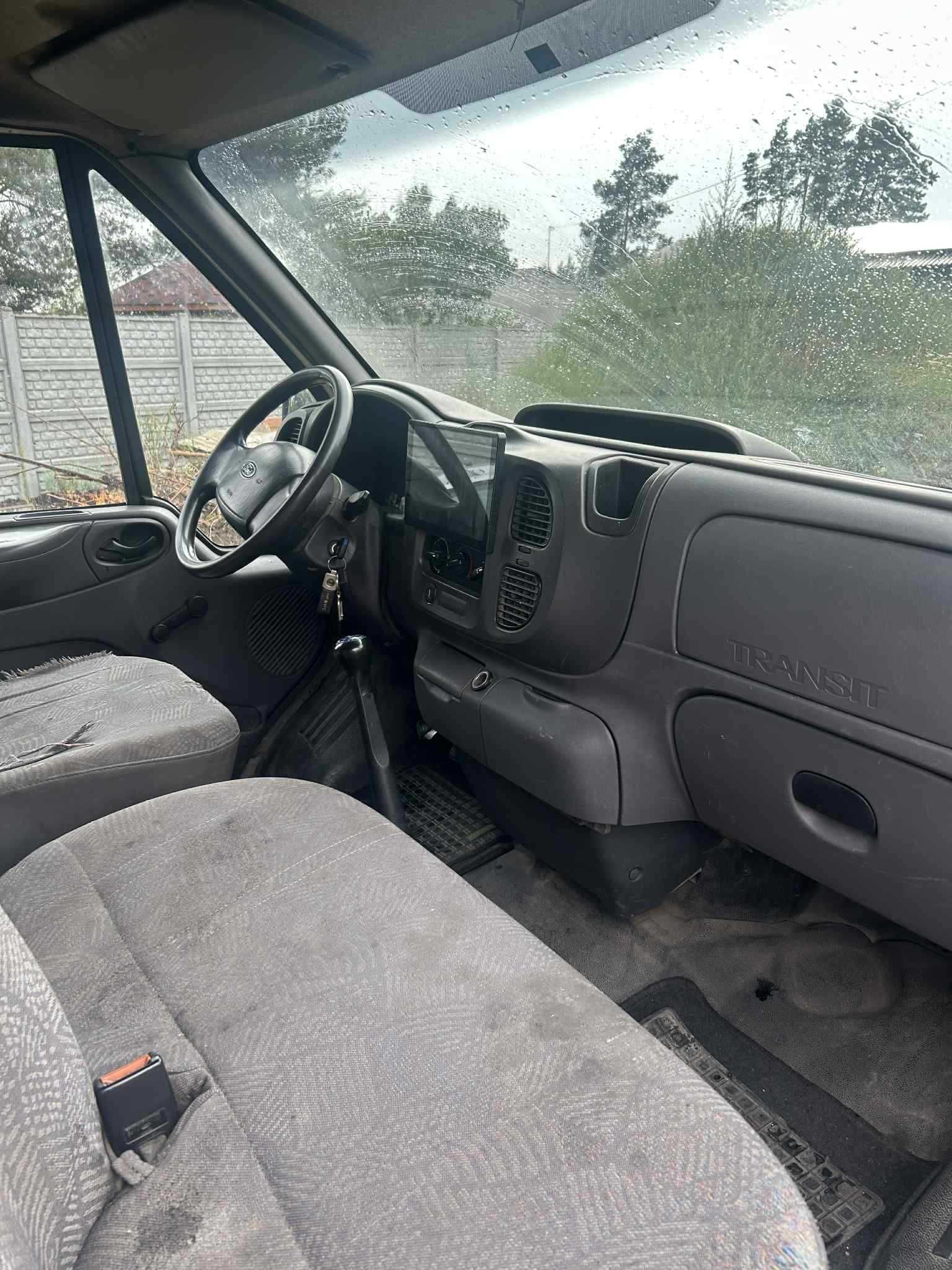 Auto dostawcze Ford Transit 2.4 diesel TDDI 2002 rok Fugon