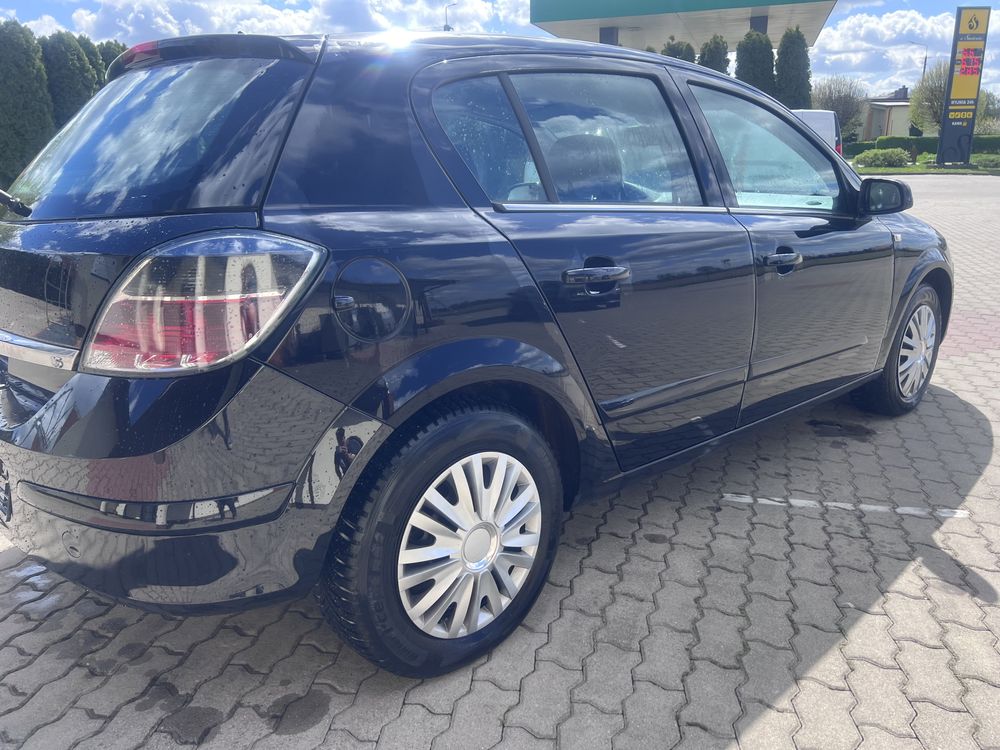 Opel Astra H 1.6 benzyna //COSMO//NAVI//2008//180tysKM//Sprowadzony!