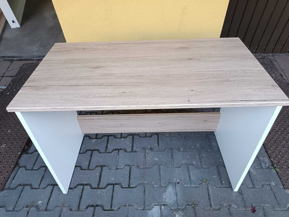 Regał + łóżko z materacem + biurko + krzesło obrotowe