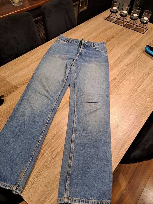 Jeansy Bershka, rozm. 36