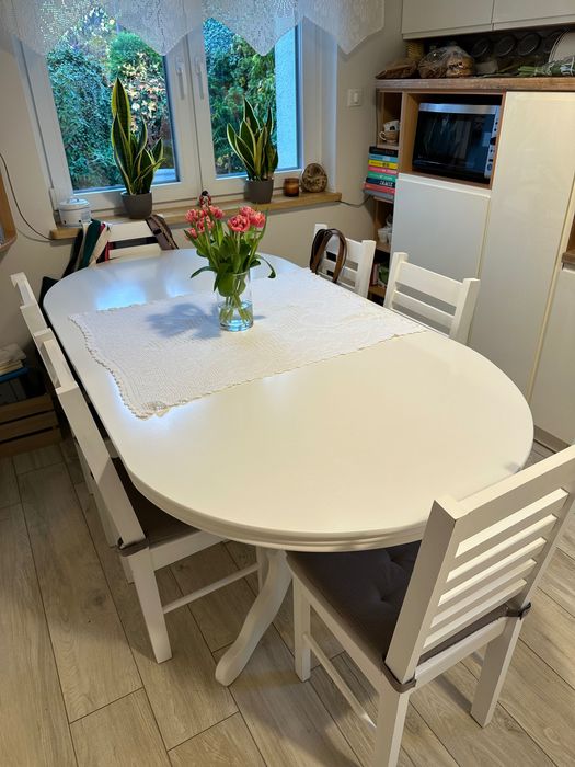 Stół do jadalni lub kuchni + 6 krzeseł