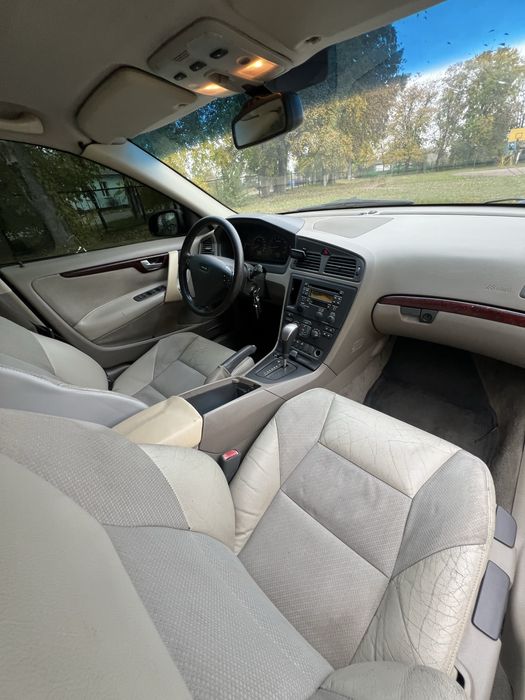 Volvo s60 2.5 газ бензин Автомат