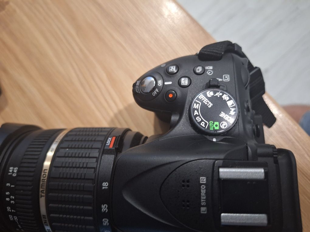 Nikon D5200 + Tamron AF 18-200 - znikomo używany