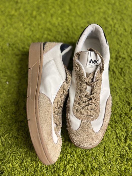 Продам нові кросівки брендові черевики чоботи Michael Kors оріган 40